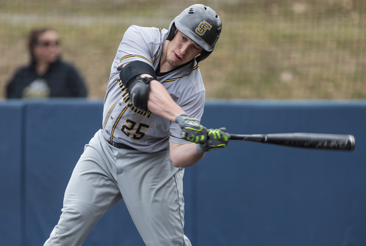 Baseball Defeats Salem State 9-5 to Advance to MASCAC Tournament Championship Round