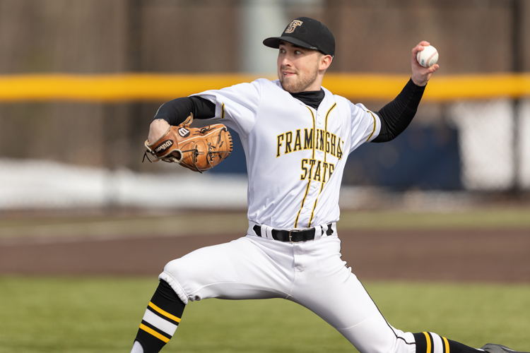 Baseball Advances in MASCAC Tournament with 10-2 Victory over Worcester