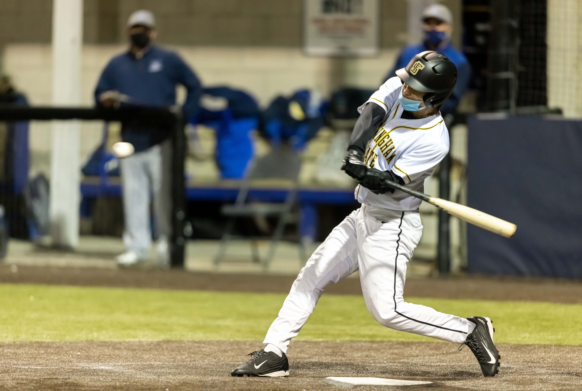 Baseball Takes Game Two in Split with Salem State