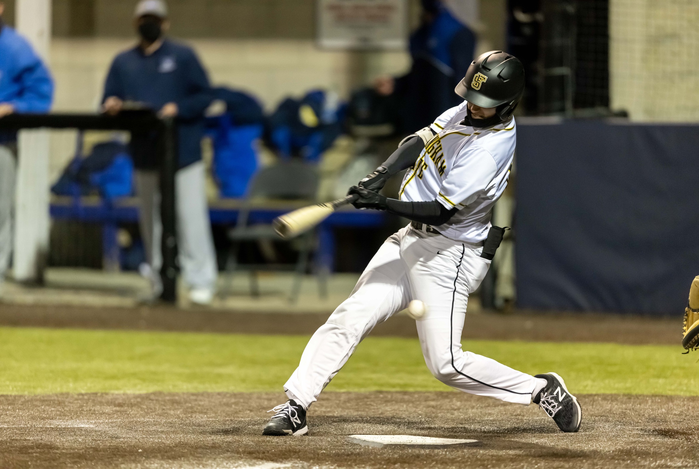 Baseball Walks Off with Game Two Victory in Split with Worcester State