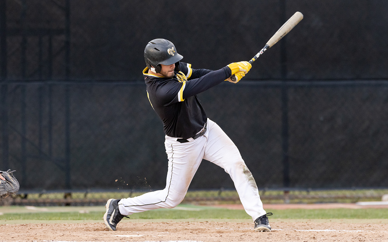 Sixth Seed Baseball Falls 3-2 to Second Seed Mass. Maritime