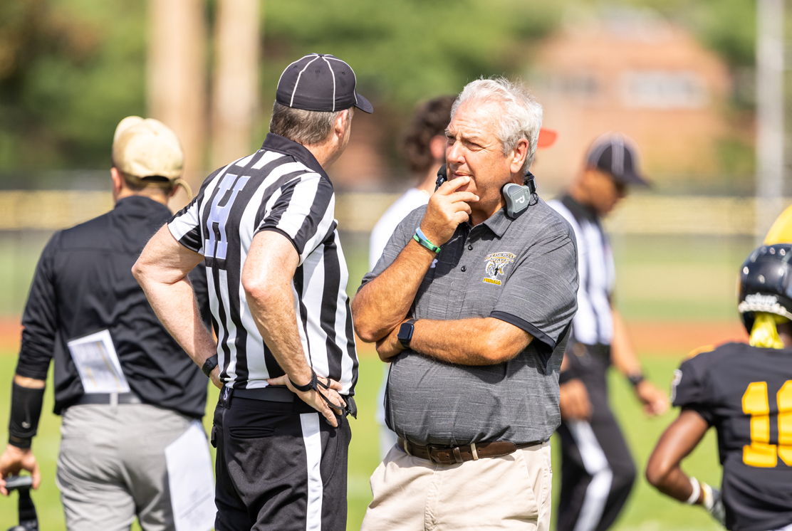Kelley Receives Grinold Chapter&rsquo;s Ed Schluntz Contribution to Amateur Football Award