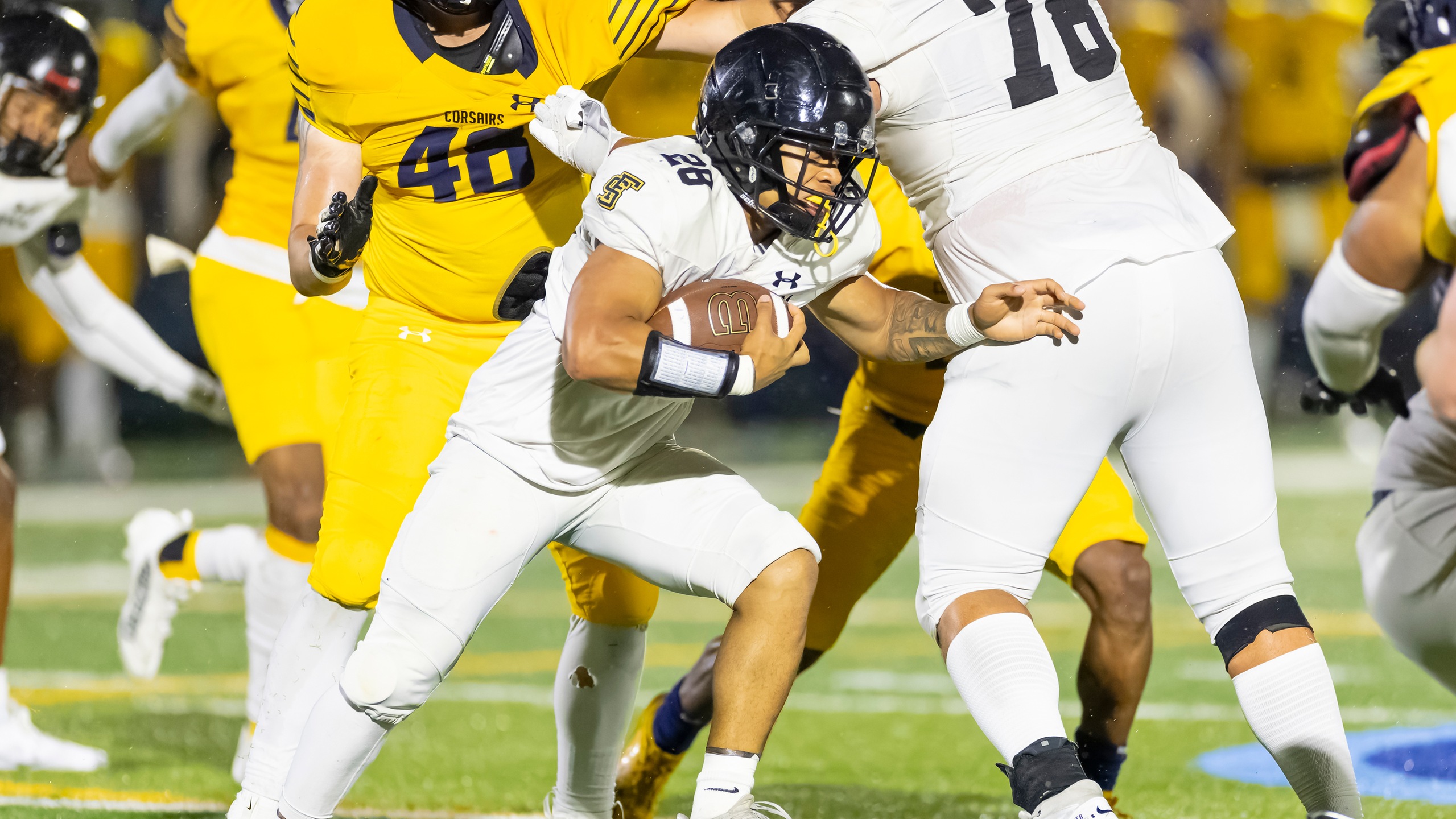 Football Celebrates Senior Day with 30-20 Victory over Worcester State
