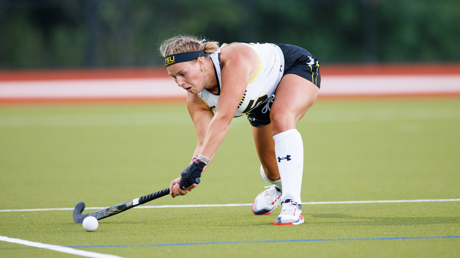 Field Hockey Edges Salem in Little East Matchup