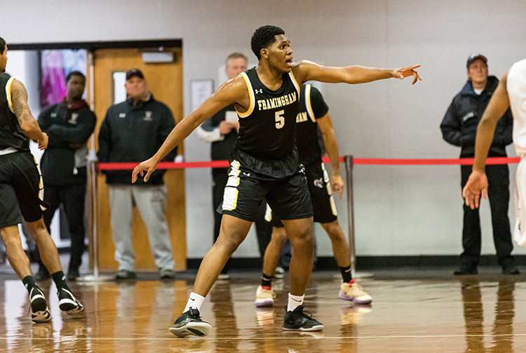 Men&rsquo;s Basketball Holds Off MCLA for 67-64 Victory in MASCAC Action