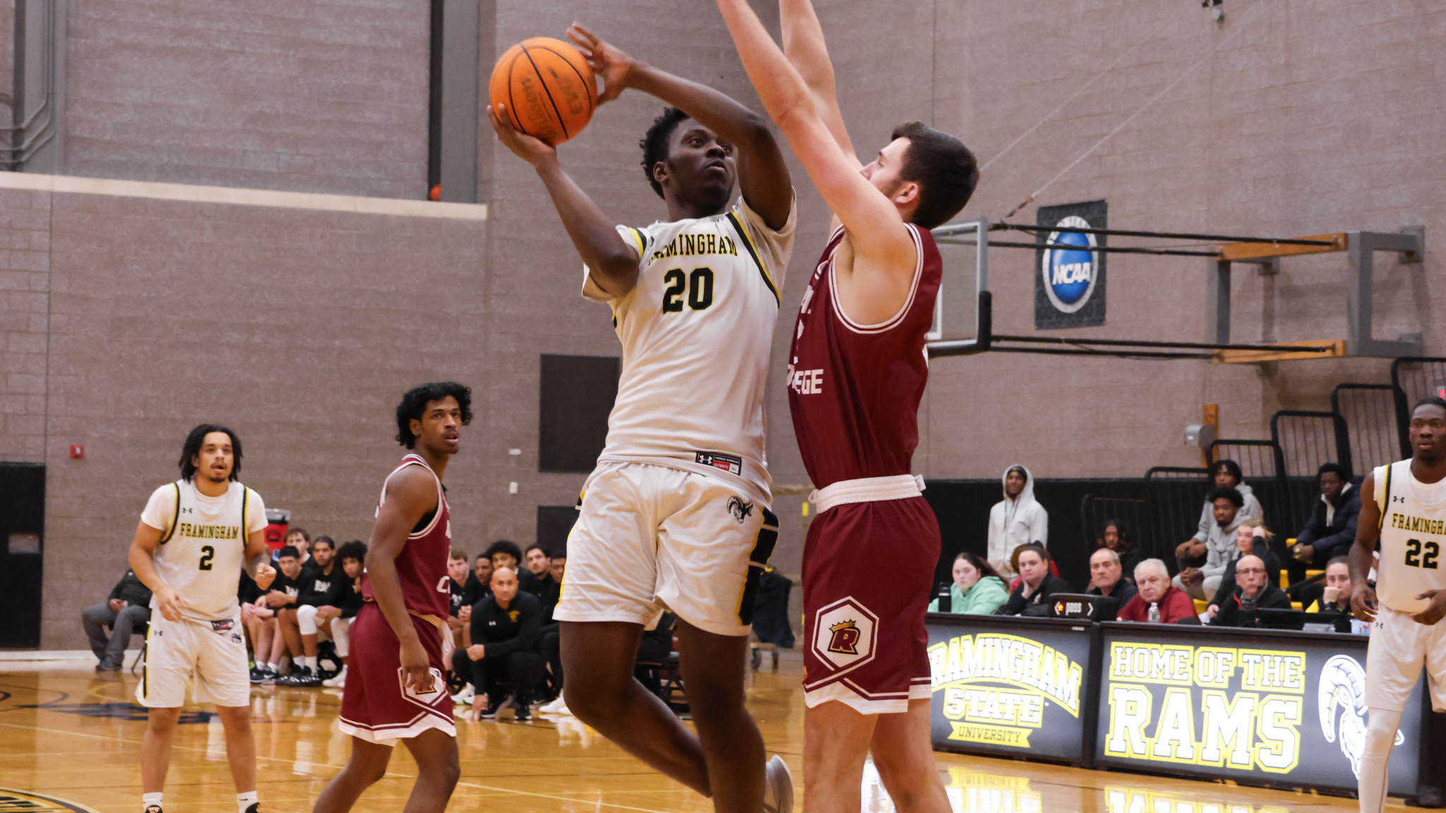 Men&rsquo;s Basketball Downed by Bridgewater State