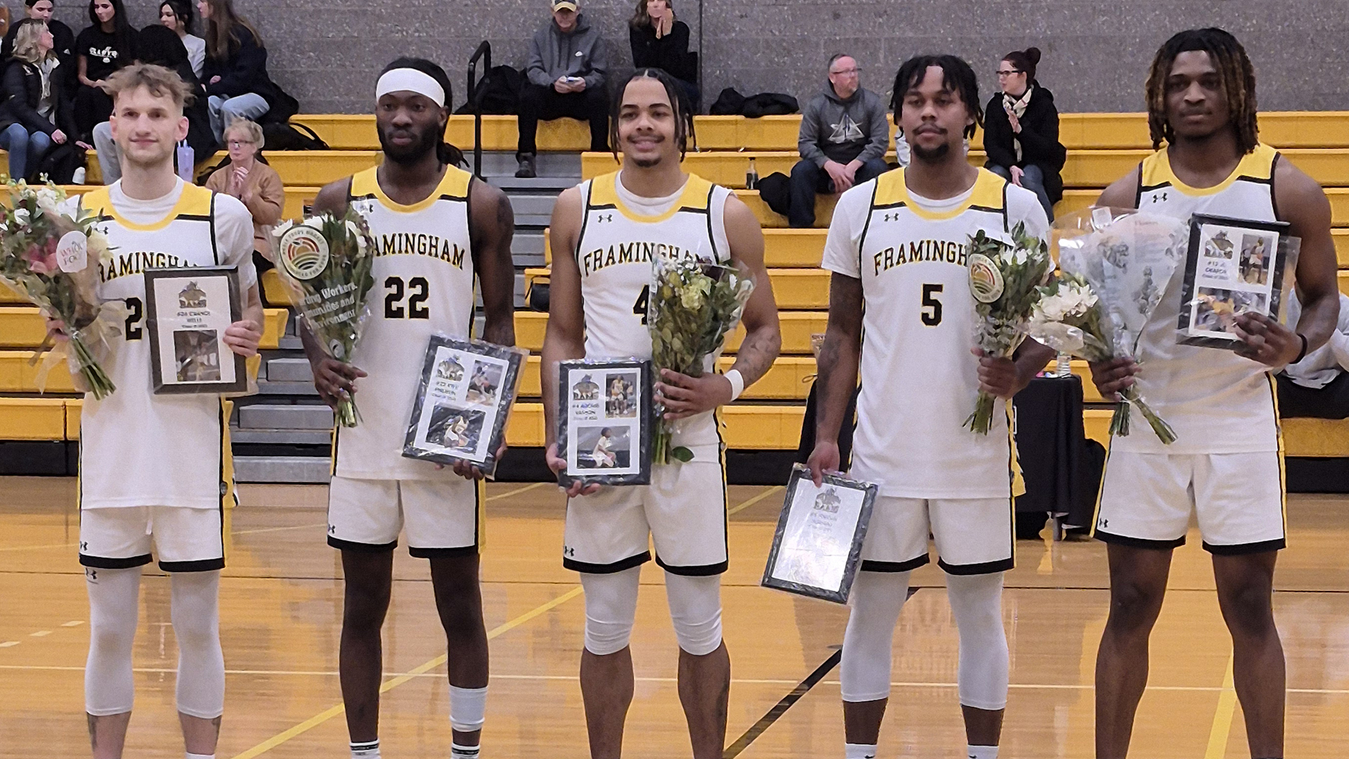 Men's Basketball Shoots Past Worcester State 79-74