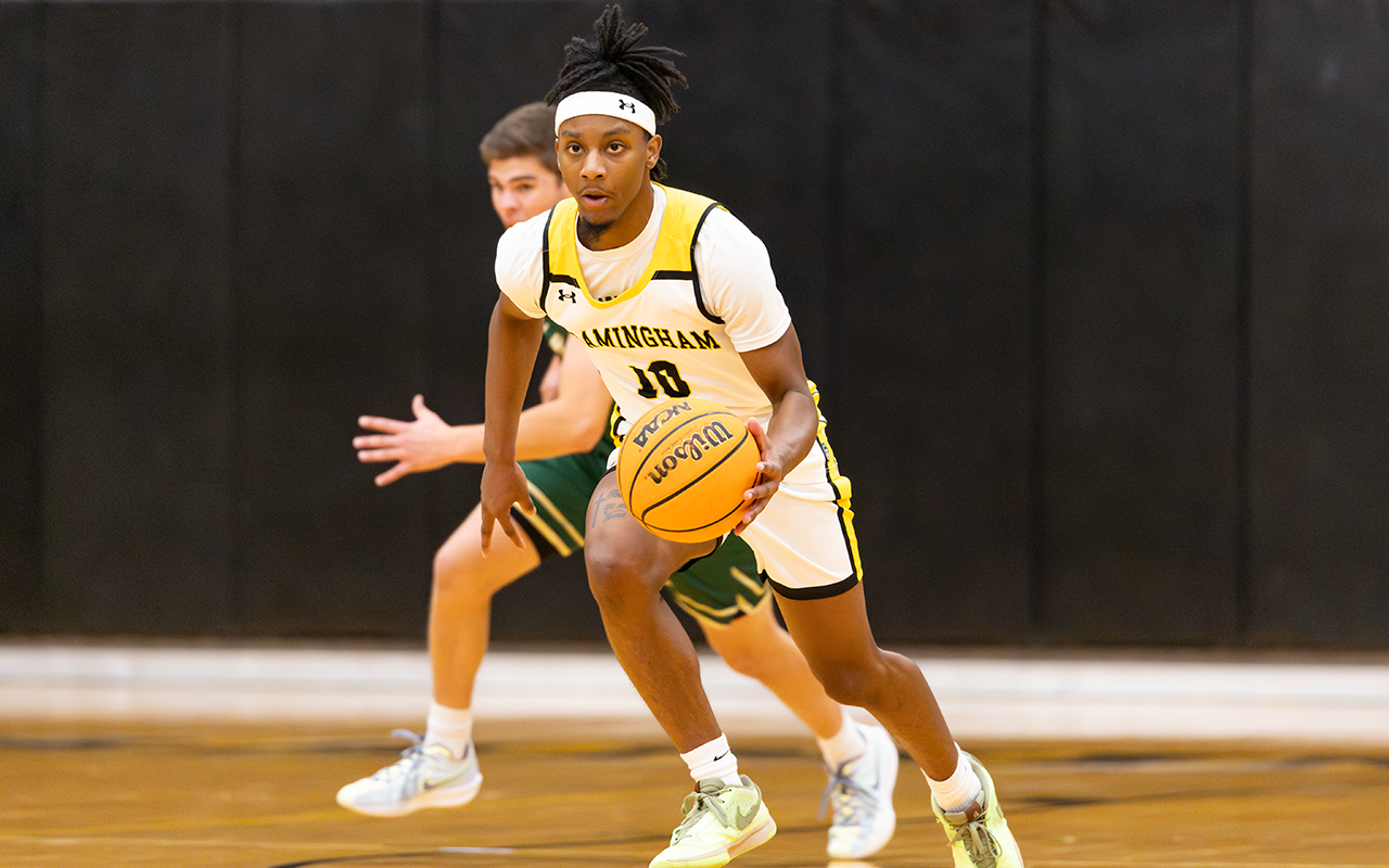 Men's Basketball Falls to Fitchburg State in MASCAC Action