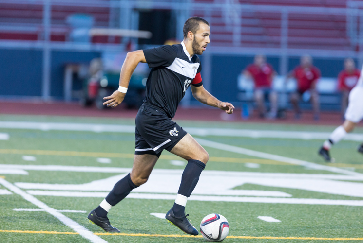 Cardeiro Shines on Senior Day; Men&rsquo;s Soccer Clinch 1st Round Bye in MASCAC Tournament