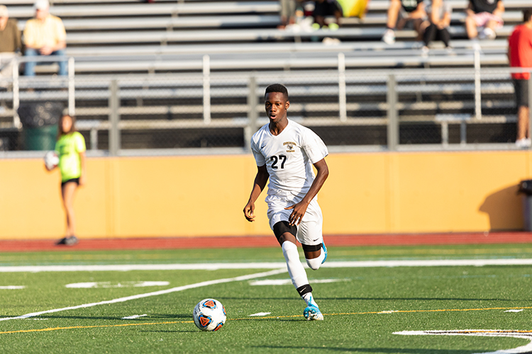 Ofosu Named MASCAC Rookie of the Week