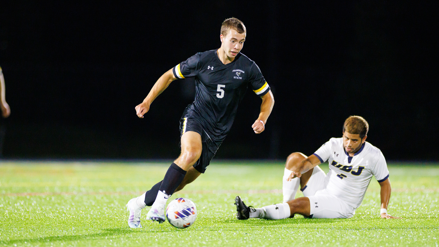 Men&rsquo;s Soccer Remains Undefeated in MASCAC Play After 1-0 Win Over Salem