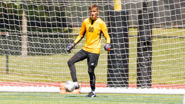 Men&rsquo;s Soccer Closes Regular Season with 1-0 Win at Fitchburg