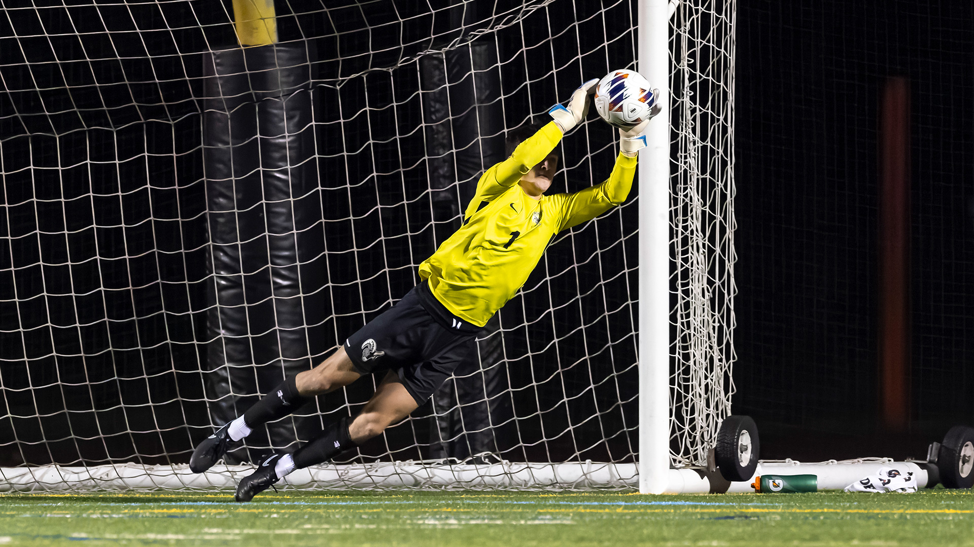 Men's Soccer Battles to Scoreless Draw at Lesley