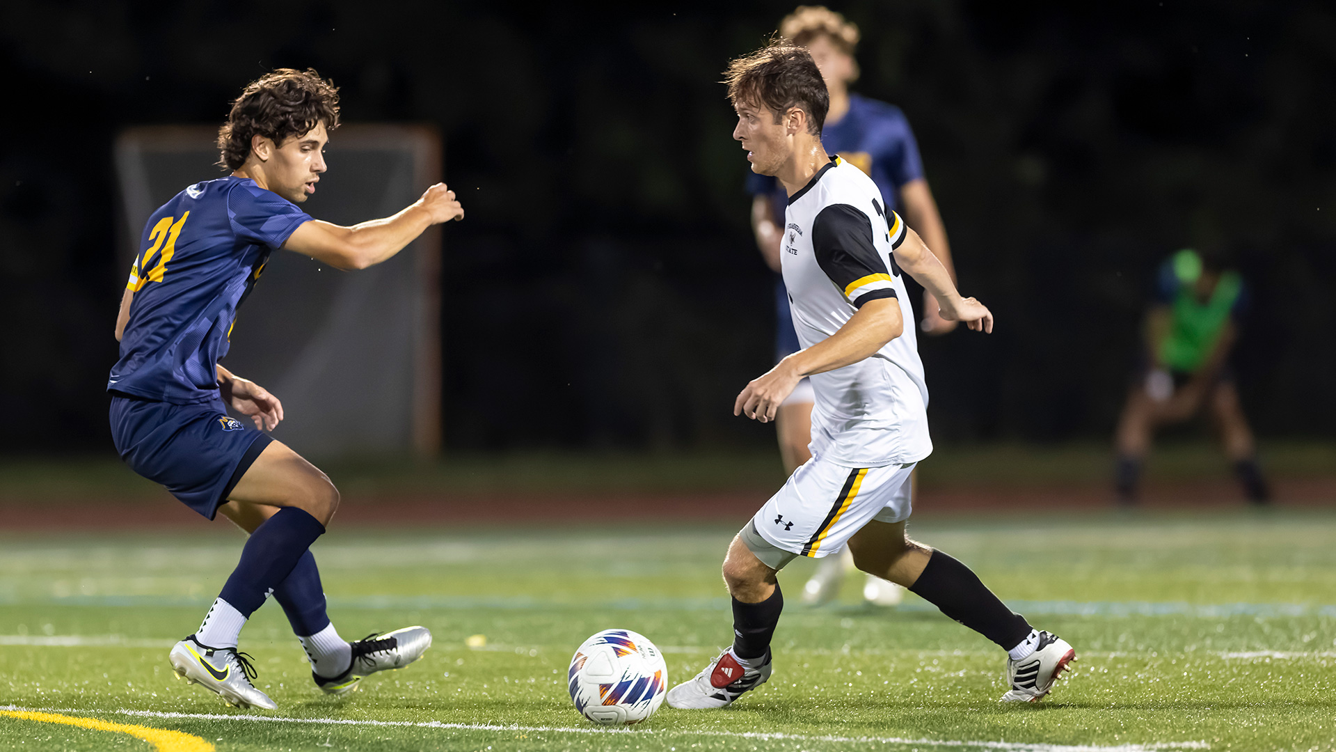 Men's Soccer Falls to Mass. Maritime