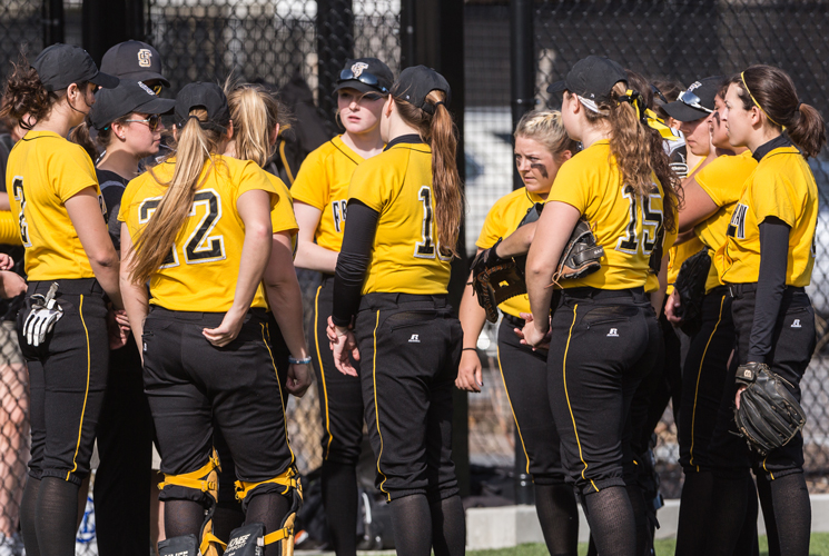 Softball Swept at Bridgewater State