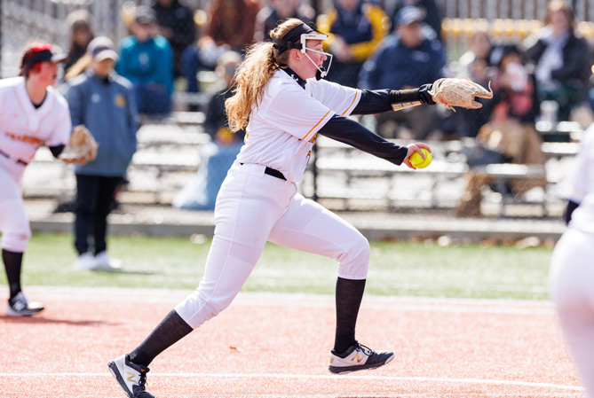 Softball Earns Split with Westfield State