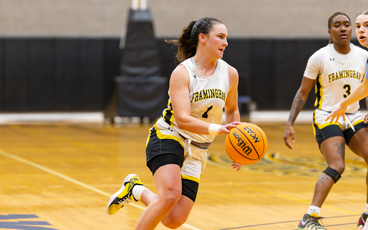 Late Run and Fourth Quarter Defense Lead Women's Basketball to Victory over Salem State