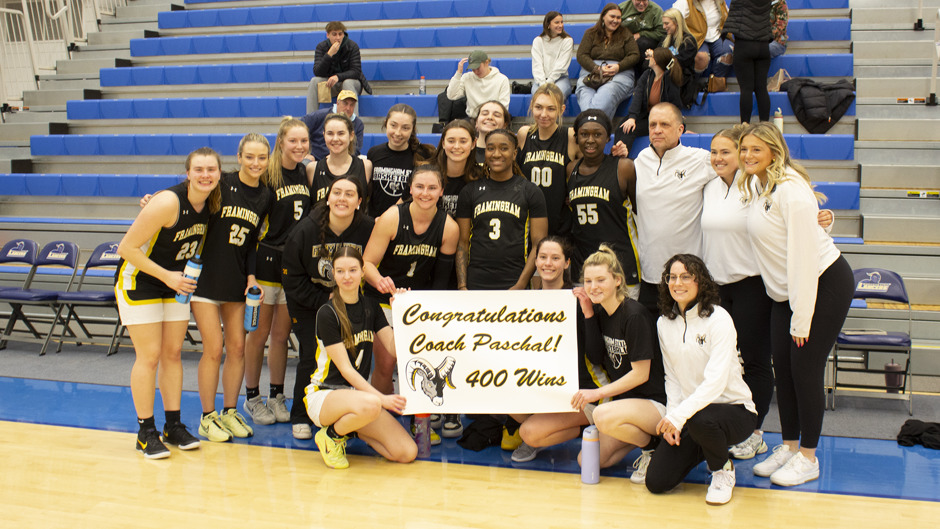 Women&rsquo;s Basketball Cruises to 70-53 Victory over Worcester State &ndash; Paschal Earns 400th Career Victory