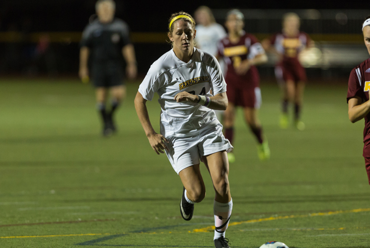 Lees Late Goal Leads Women&rsquo;s Soccer Over MCLA
